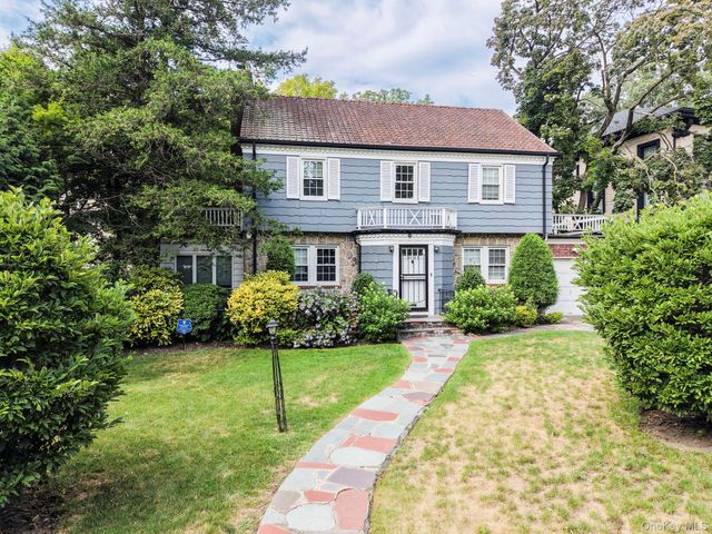 80-82 222nd Street, Hollis Hills, NY 11427
