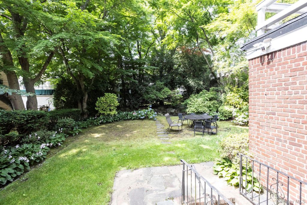 80-82 222nd Street, Hollis Hills, NY 11427 — photo 4