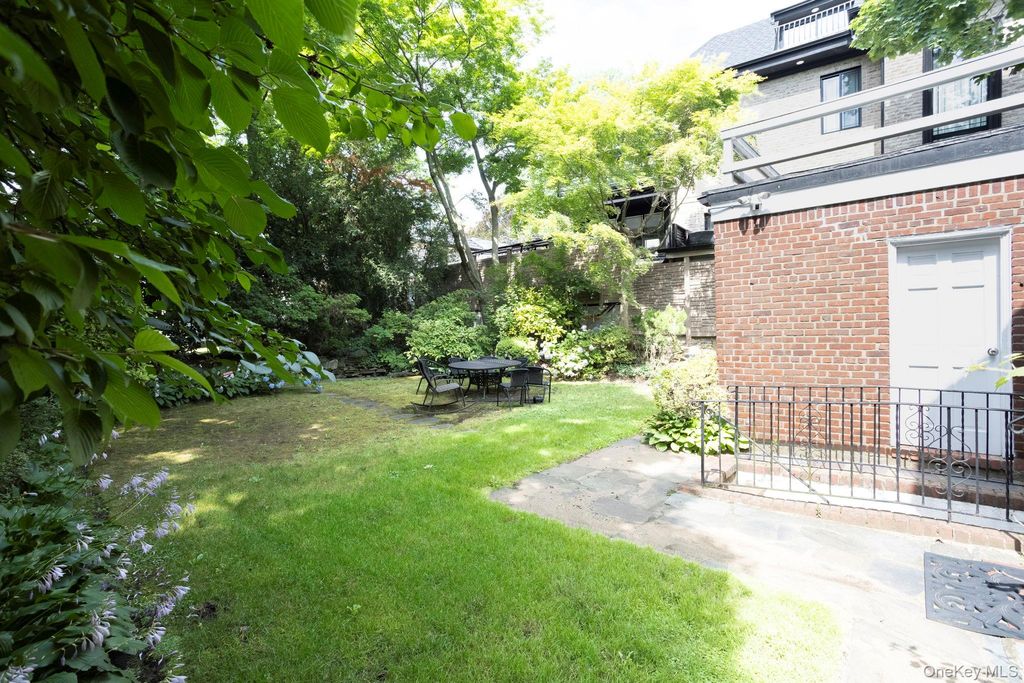 80-82 222nd Street, Hollis Hills, NY 11427 — photo 5