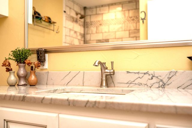 2133 Co Rd 125, Edna, TX 77957