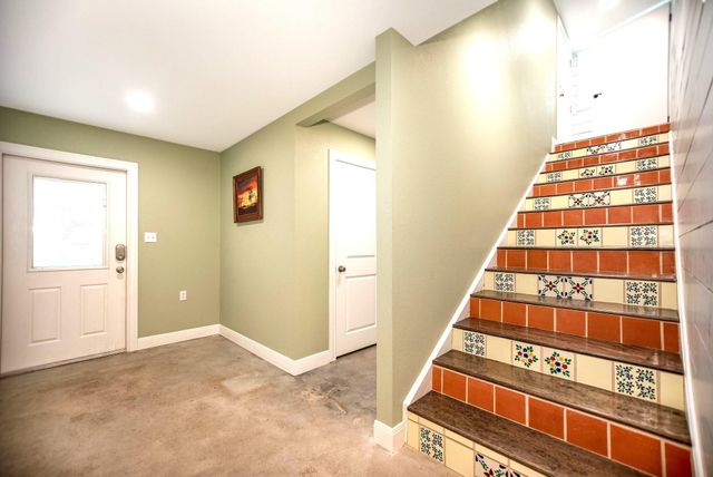 2133 Co Rd 125, Edna, TX 77957