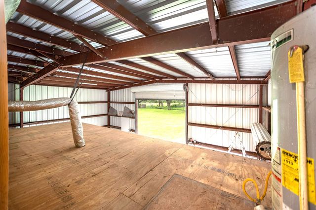 2133 Co Rd 125, Edna, TX 77957