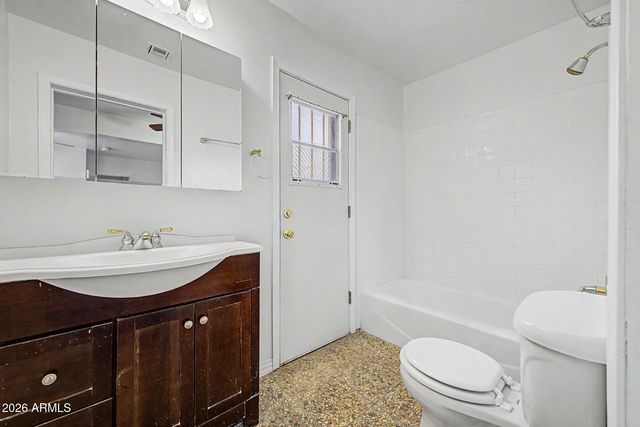 1043 W 5TH Street, Mesa, AZ 85201