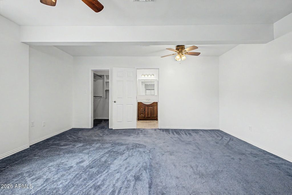 Image 11 of property listing at 1043 W 5TH Street, Mesa, AZ 85201
