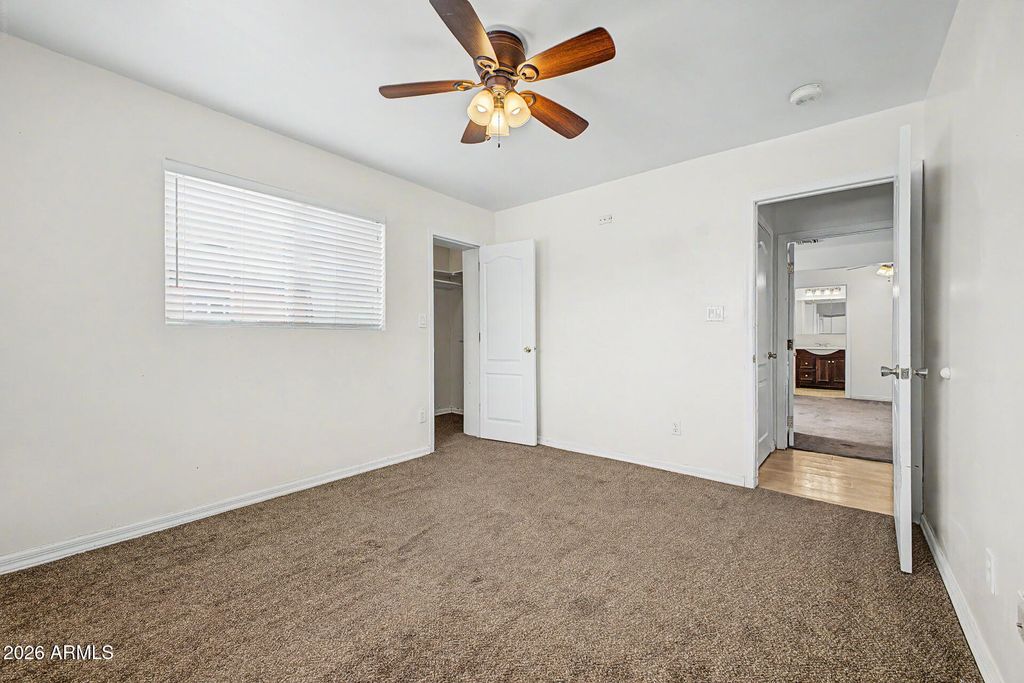 Image 16 of property listing at 1043 W 5TH Street, Mesa, AZ 85201