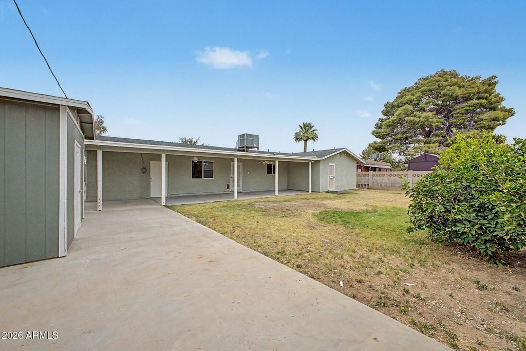 Image 27 of property listing at 1043 W 5TH Street, Mesa, AZ 85201