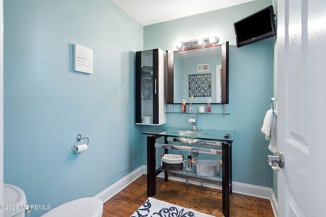 39 Hilltop Road, West Long Branch, NJ 07764