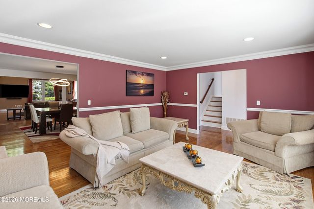 39 Hilltop Road, West Long Branch, NJ 07764