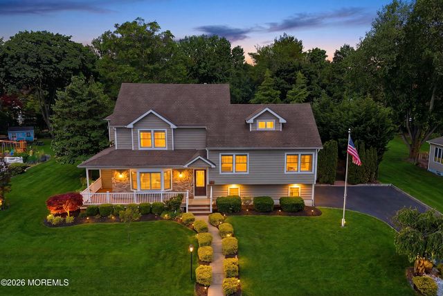 39 Hilltop Road, West Long Branch, NJ 07764