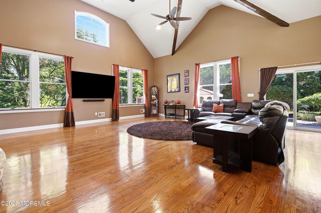 39 Hilltop Road, West Long Branch, NJ 07764