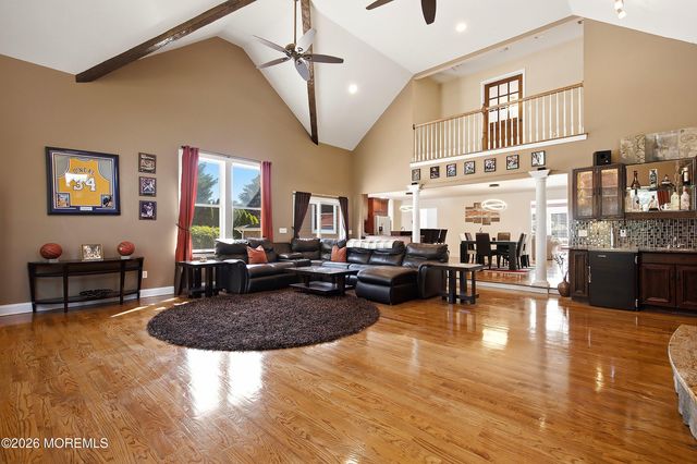 39 Hilltop Road, West Long Branch, NJ 07764