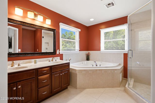 39 Hilltop Road, West Long Branch, NJ 07764