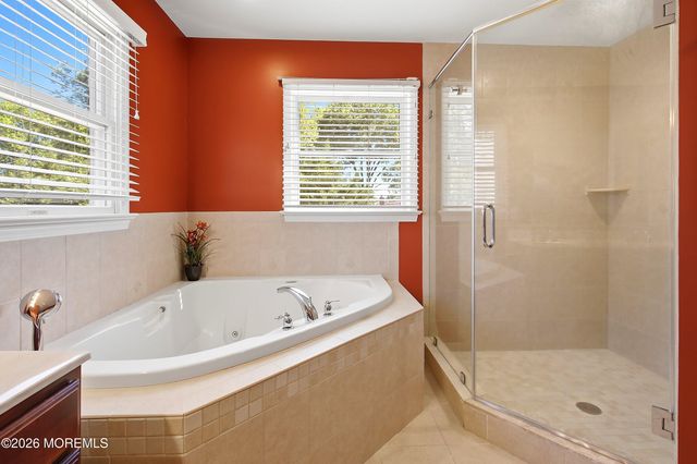 39 Hilltop Road, West Long Branch, NJ 07764