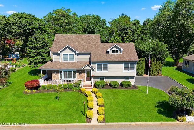 39 Hilltop Road, West Long Branch, NJ 07764