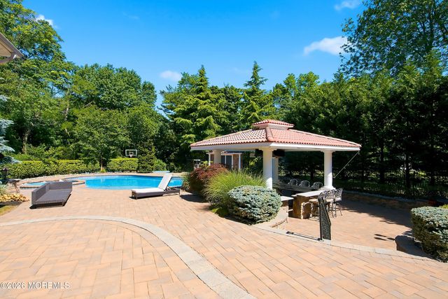 39 Hilltop Road, West Long Branch, NJ 07764