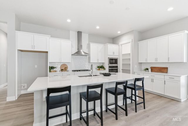 2195 N Mountain Vista Ave, Star, ID 83669