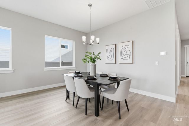 2195 N Mountain Vista Ave, Star, ID 83669