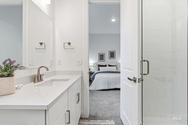 2195 N Mountain Vista Ave, Star, ID 83669