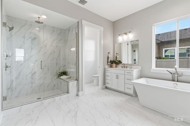 2195 N Mountain Vista Ave, Star, ID 83669