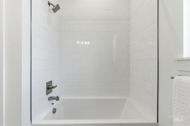 2195 N Mountain Vista Ave, Star, ID 83669