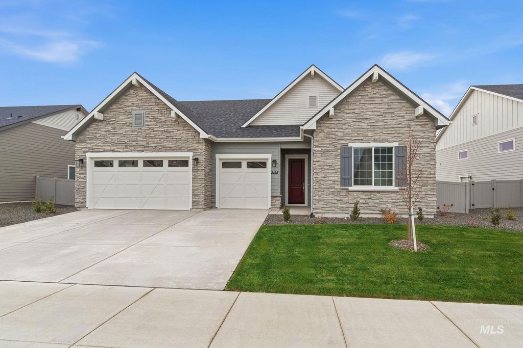 2195 N Mountain Vista Ave, Star, ID 83669