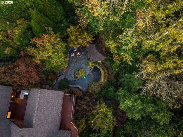 5702 Sw GROVER Ct, Portland, OR 97221