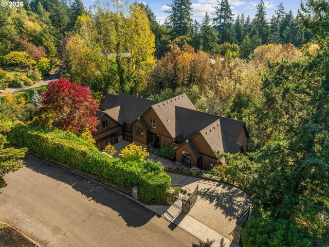 5702 Sw GROVER Ct, Portland, OR 97221