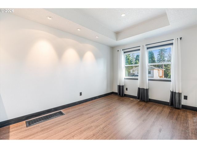 511 Se 15TH St, Gresham, OR 97080