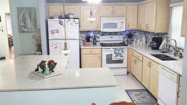 5261 Crystal Anne Drive, West Palm Beach, FL 33417