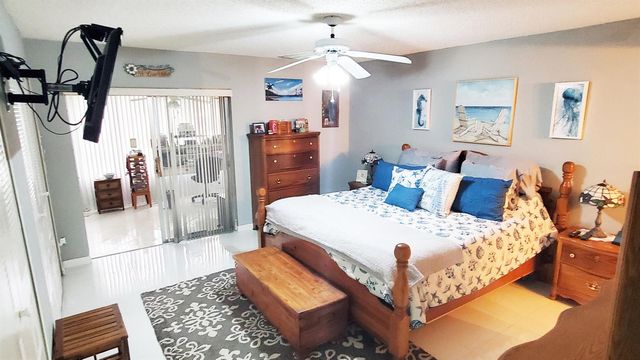 5261 Crystal Anne Drive, West Palm Beach, FL 33417