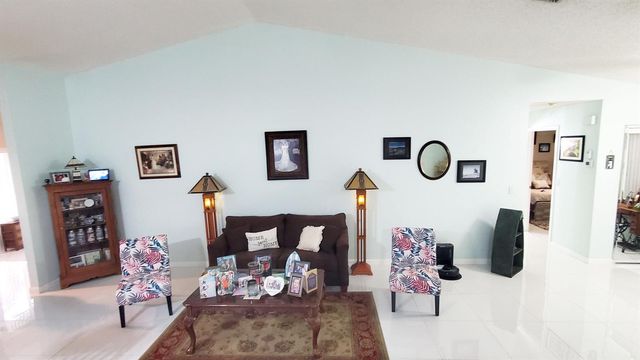 5261 Crystal Anne Drive, West Palm Beach, FL 33417
