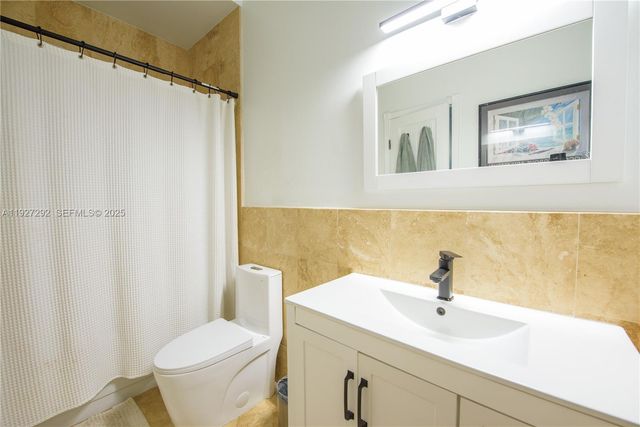 7890 SW 86th St 10, Miami, FL 33143