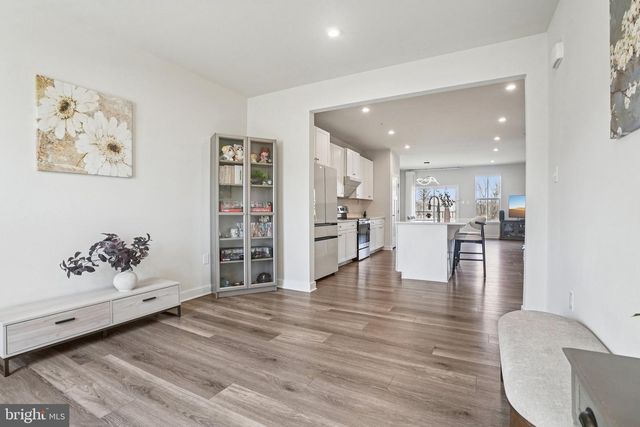 7982 MILLTOWN CIR, Cheltenham, PA 19012