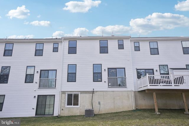 7982 MILLTOWN CIR, Cheltenham, PA 19012