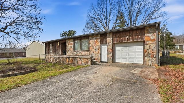 236 Hall Cemetery Road, Signal Mountain, TN 37377