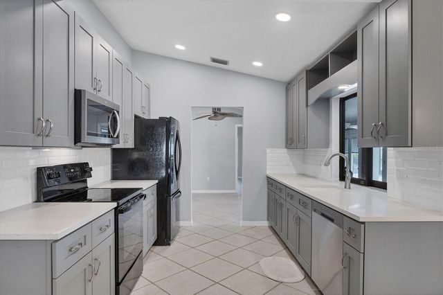 12411 COLE AVENUE, Port Charlotte, FL 33981