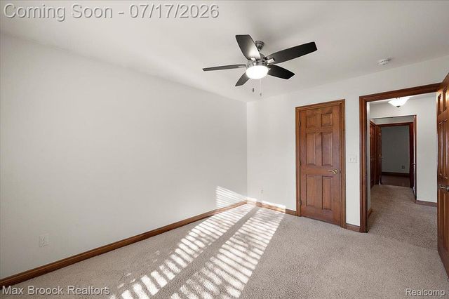 43909 Welland Drive, Clinton Charter Township, MI 48038