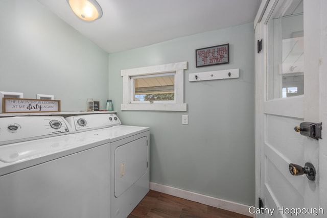 824 5th Avenue, Lake Odessa Vllg, MI 48849