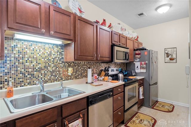 2335 Pinnacle Court 101, Fairborn, OH 45324