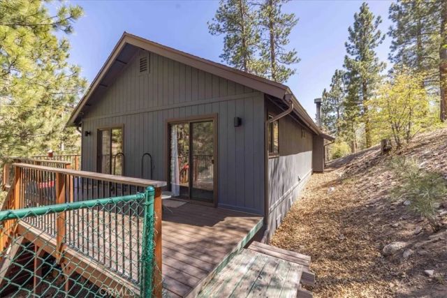 1231 Ridge, Fawnskin, CA 92333