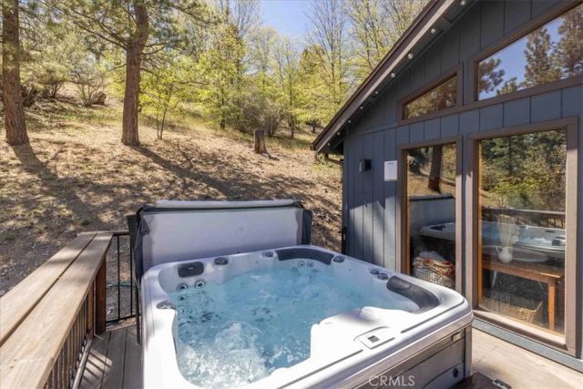 1231 Ridge, Fawnskin, CA 92333