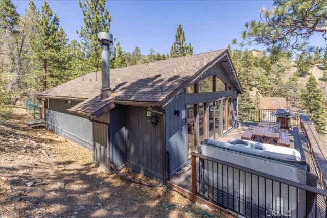 1231 Ridge, Fawnskin, CA 92333