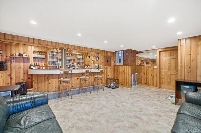 450 Ocean Avenue, Massapequa Park, NY 11762