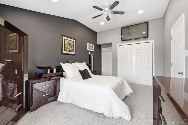 450 Ocean Avenue, Massapequa Park, NY 11762