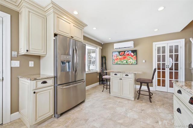 450 Ocean Avenue, Massapequa Park, NY 11762