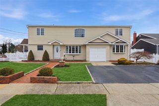 450 Ocean Avenue, Massapequa Park, NY 11762