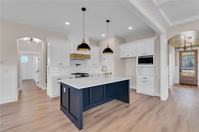 4546 Flat Rock Road, Iva, SC 29655