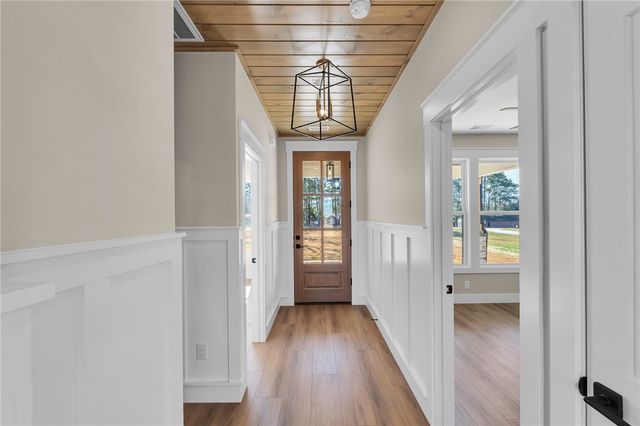4546 Flat Rock Road, Iva, SC 29655