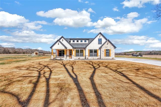 4546 Flat Rock Road, Iva, SC 29655
