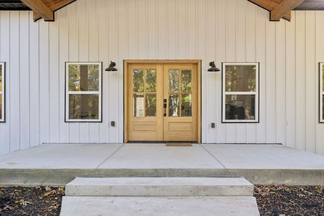 6060 Washer Rd, Lyles, TN 37098